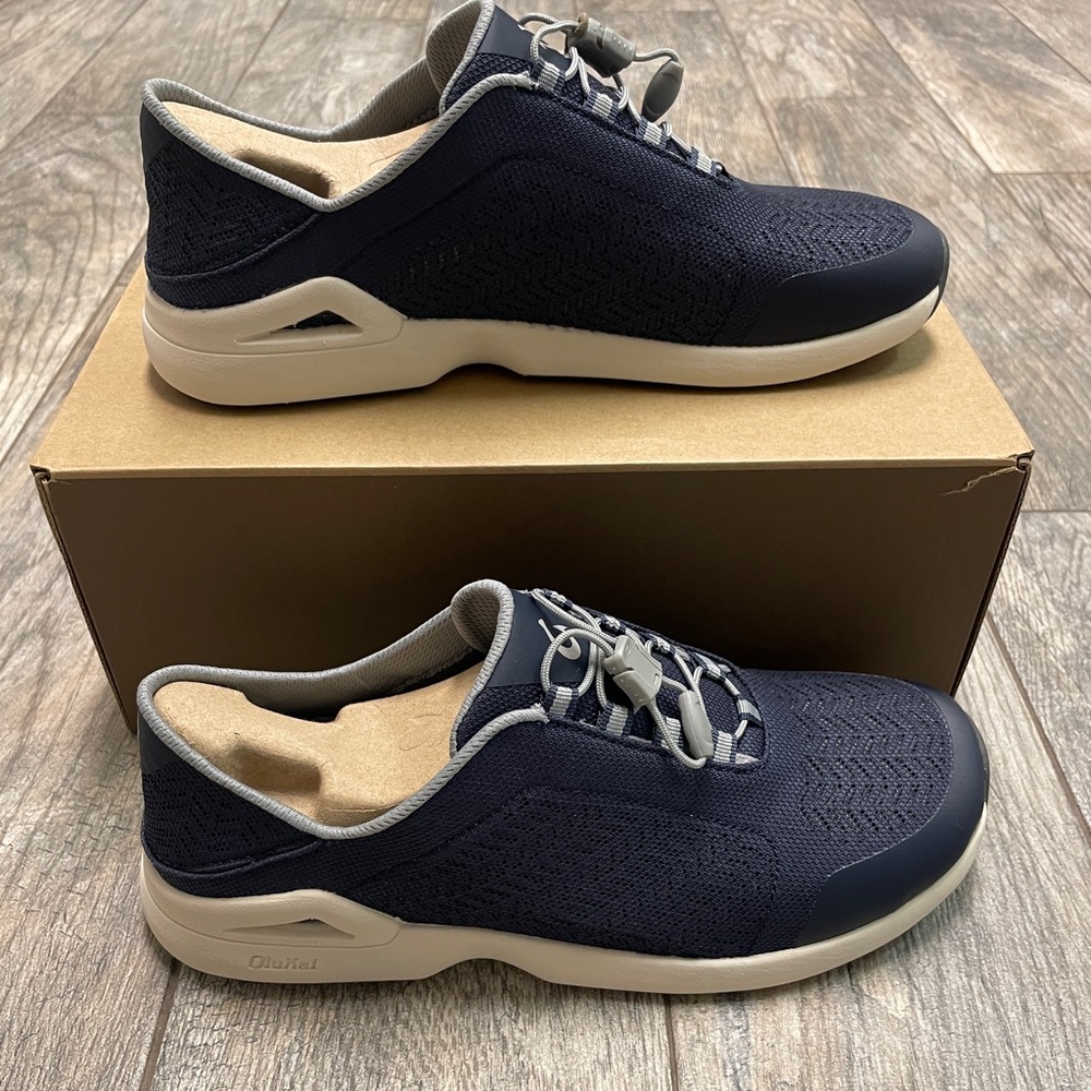 NWT OLUKAI Inana Men’s Shoes 8.5